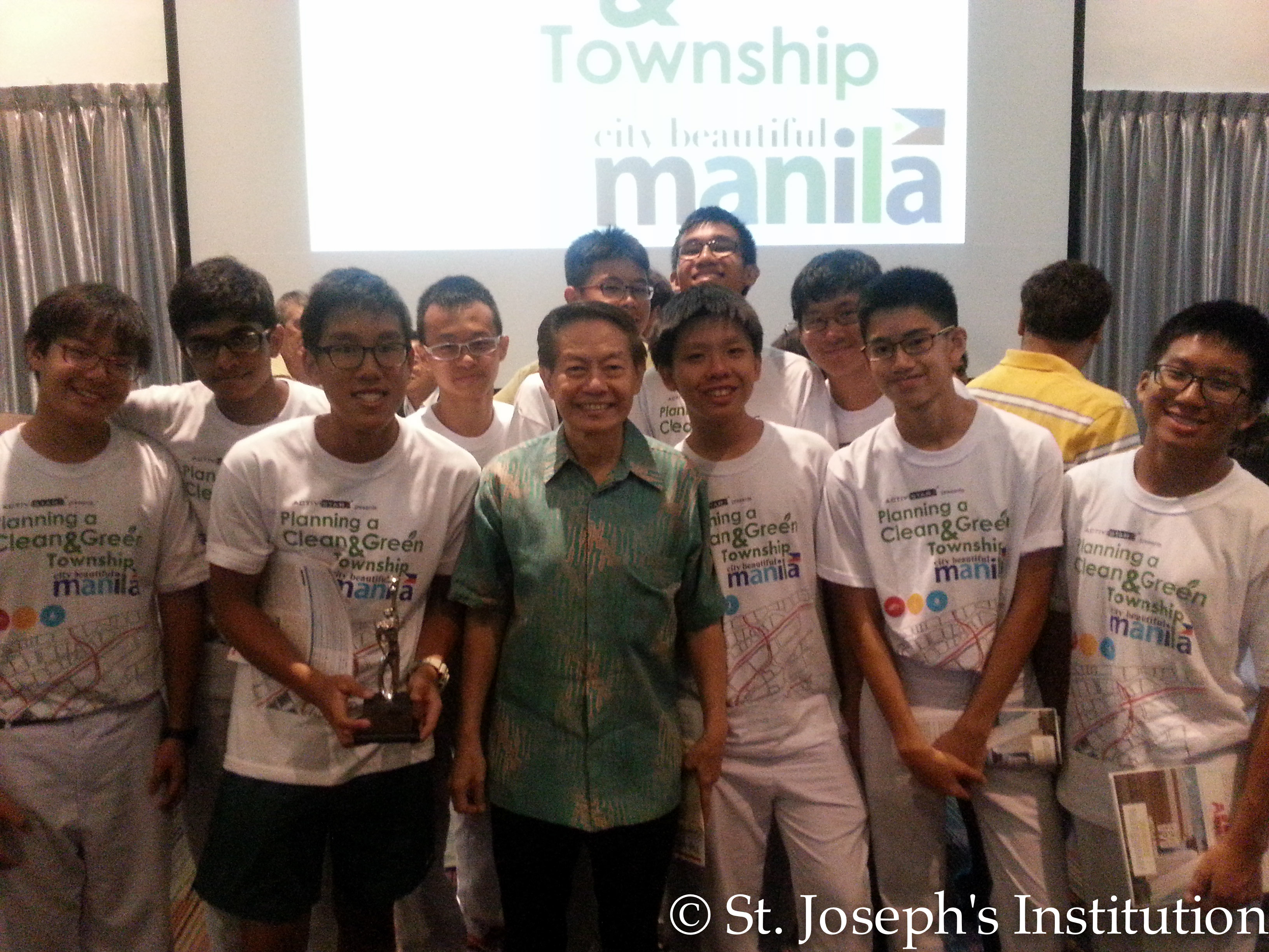 20150412-Our 2 team members with Prof Leo Tan at the finals.jpg